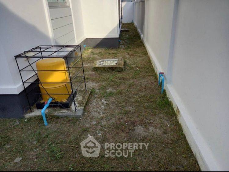 picture 3-BR House in Map Pong (ID 2713880) - 9/11