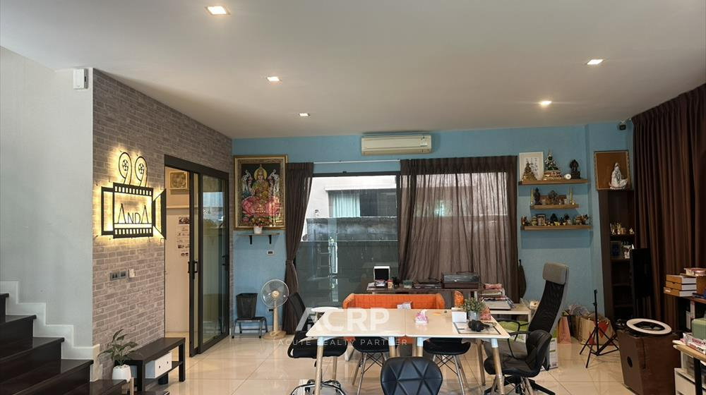 รูป บ้านเดี่ยว 3 ชั้นหรู 350 ตารางเมตร ทำเลลาดพร้าว 112 - ทาวน์อินทาวน์ ใกล้โรงเรียนนานาชาติชั้นนำ - รูปที่ 4/15