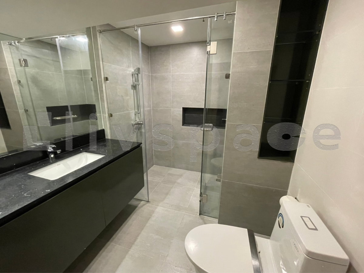 รูป ▚ LH194ツ ขาย: The Emporio Place 2BR Duplex 145.27sqm. 35M ✨ ห้องหายาก Rare Item! ตึก C เป็นส่วนตัว ตกแต่งเรียบหรู เฟอร์ใหม่เอี่ยม 🏙️ - รูปที่ 15/17