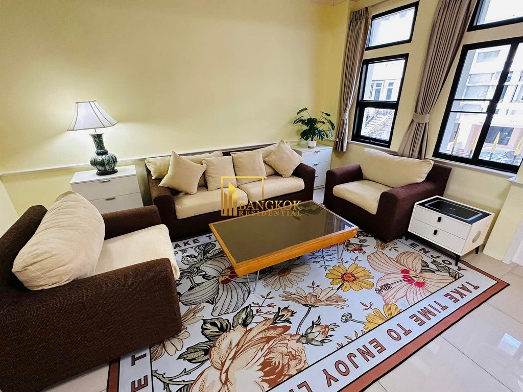 รูป Baan Chicha Castle | Stylish 4 Bedroom Townhouse in Phrom Phong - BR8515TH - รูปที่ 3/23