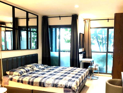 Condos for rent Phyathai 2 Hospital : Studio Condo at Rhythm Rangnam near BTS Victory Monument (ID 2762680)