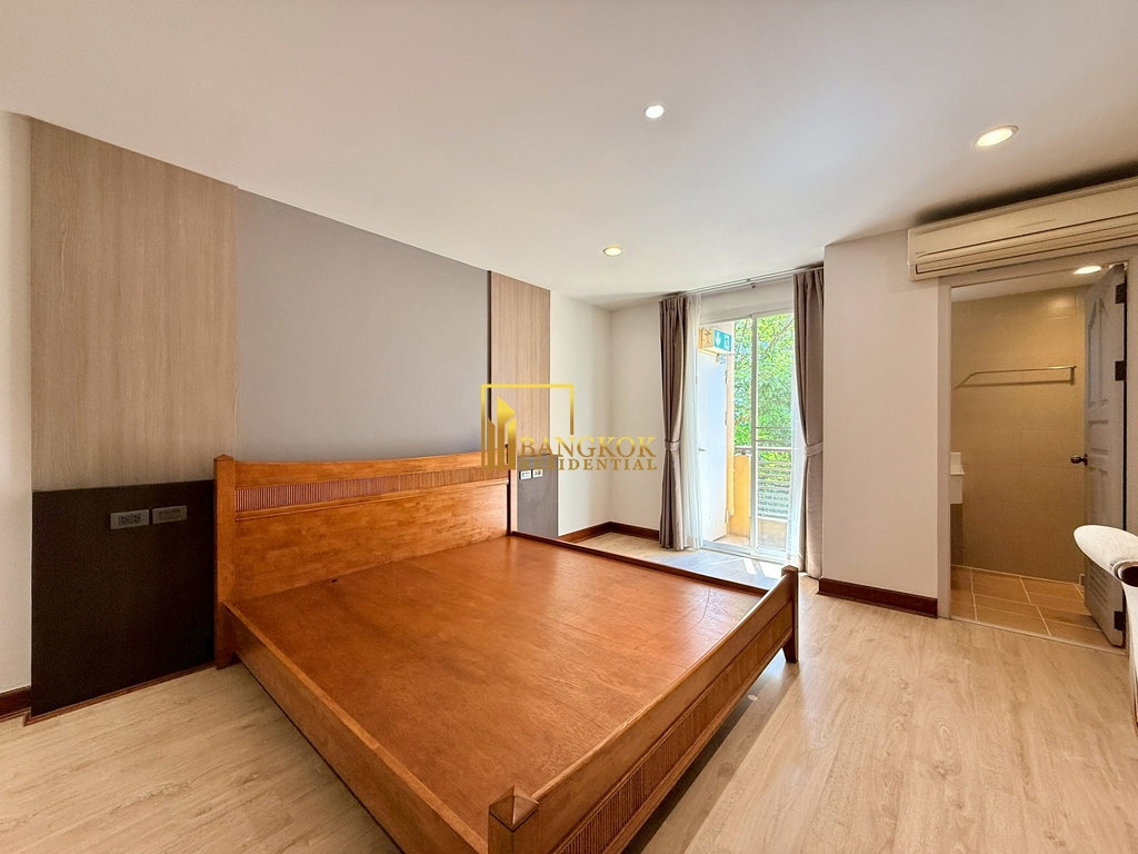 รูป Beautifully Renovated 2 Bed Apartment in Phloenchit Location - BR0430AP - รูปที่ 11/32