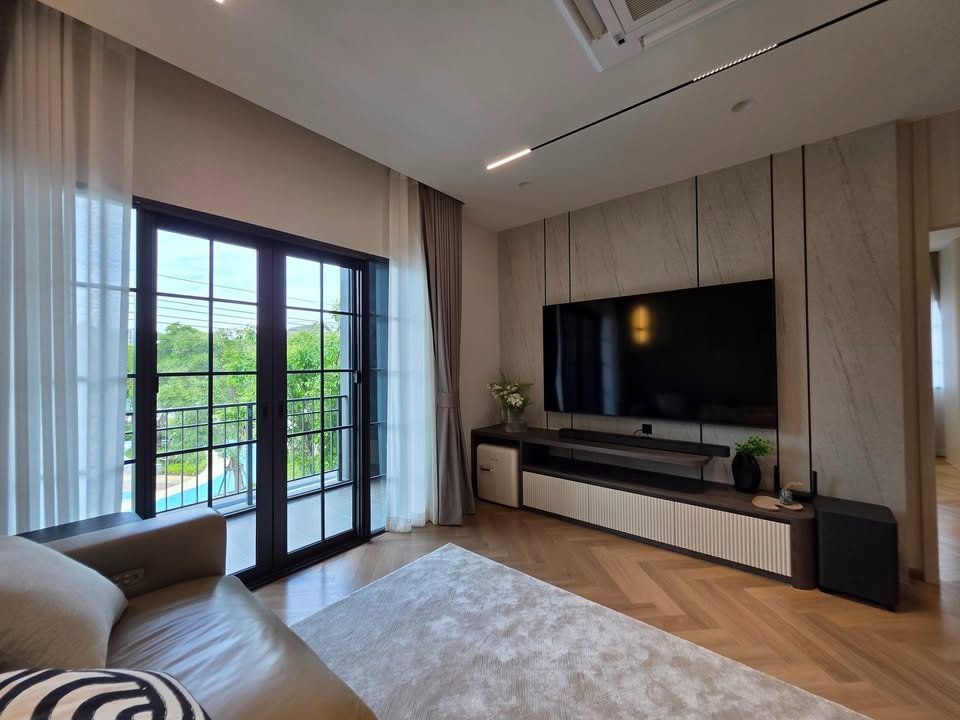 picture House for Rent at Centro Bangna (HR6811002) - 8/17