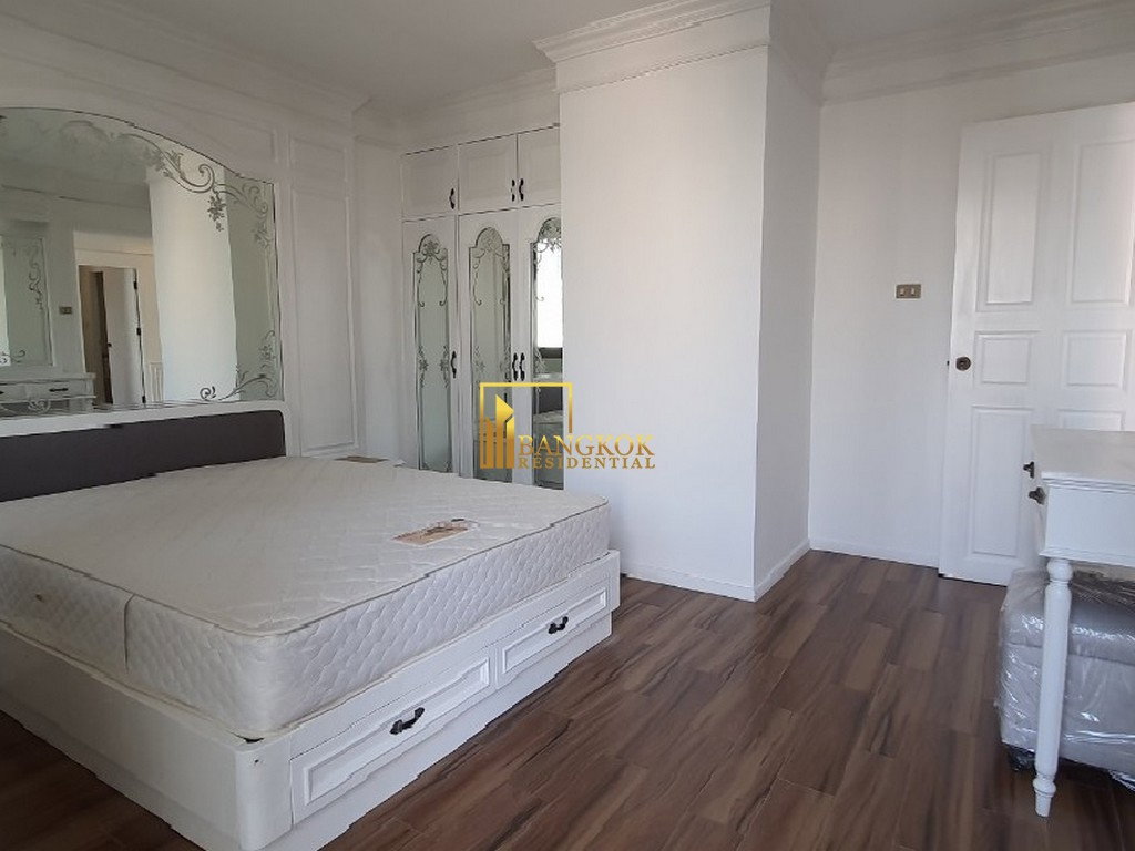 รูป Crystal Garden | Spacious 4 Bedroom Condo in Popular Project - BR14928CD - รูปที่ 10/34