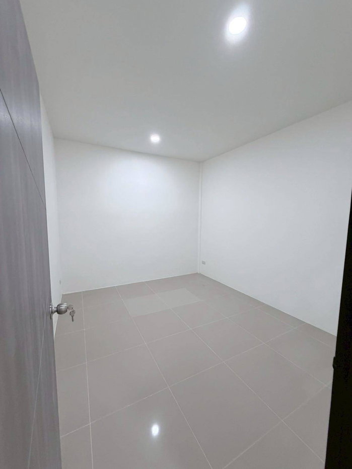 รูป ขาย บ้านเคหะ สิเหร่ะ ภูเก็ต ซอย 11 เข้าไปนิดเดียว จากปากซอย 2 ห้องนอน ขนาด 25 ตร.วา ขาย 2.99 ล้านบาท - รูปที่ 7/25