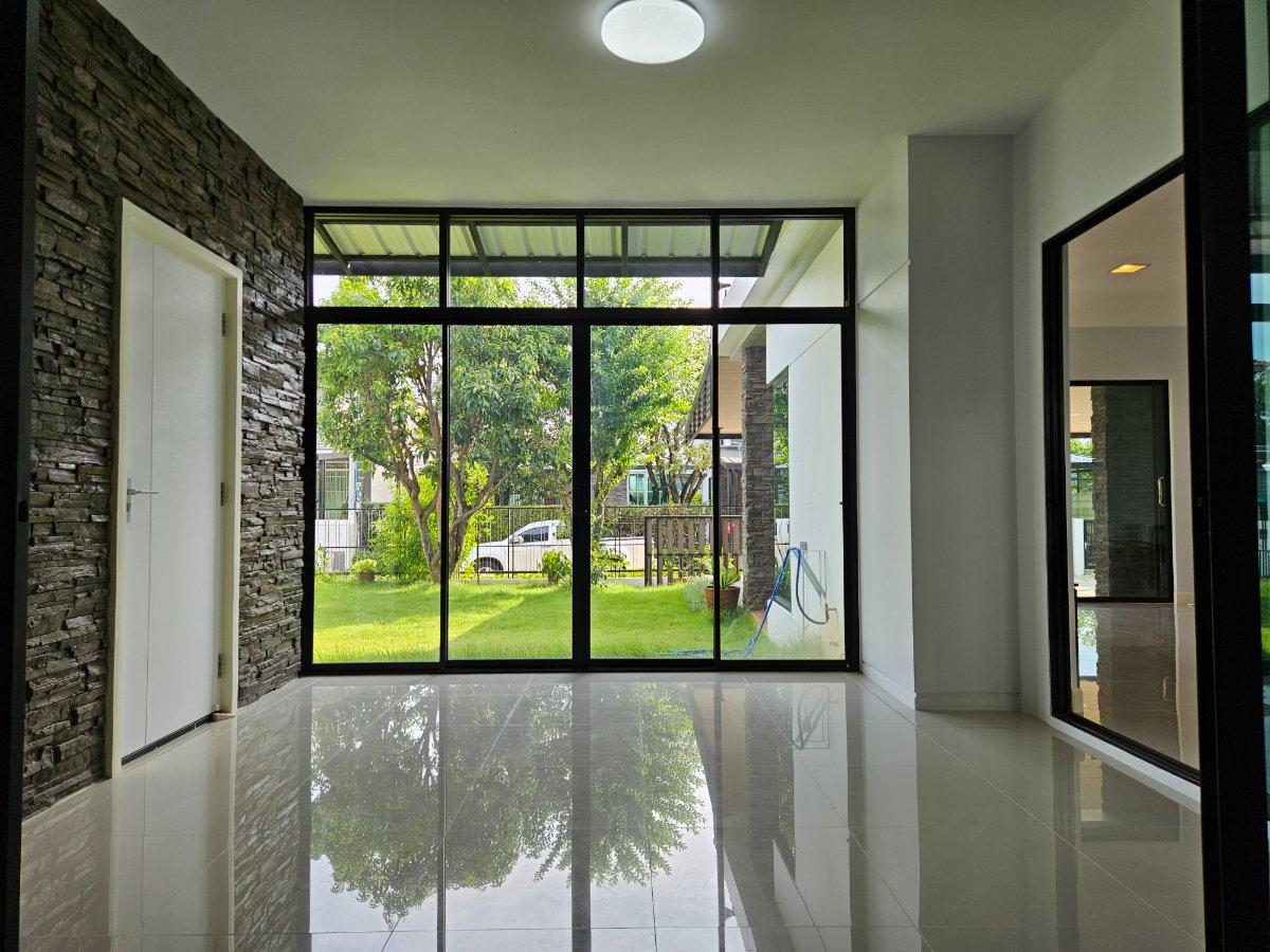 รูป 🏠 บ้านเดี่ยวหลังใหญ่ 6 ห้องนอน – ตอบโจทย์ทั้งอยู่อาศัยและ work from home - รูปที่ 14/42