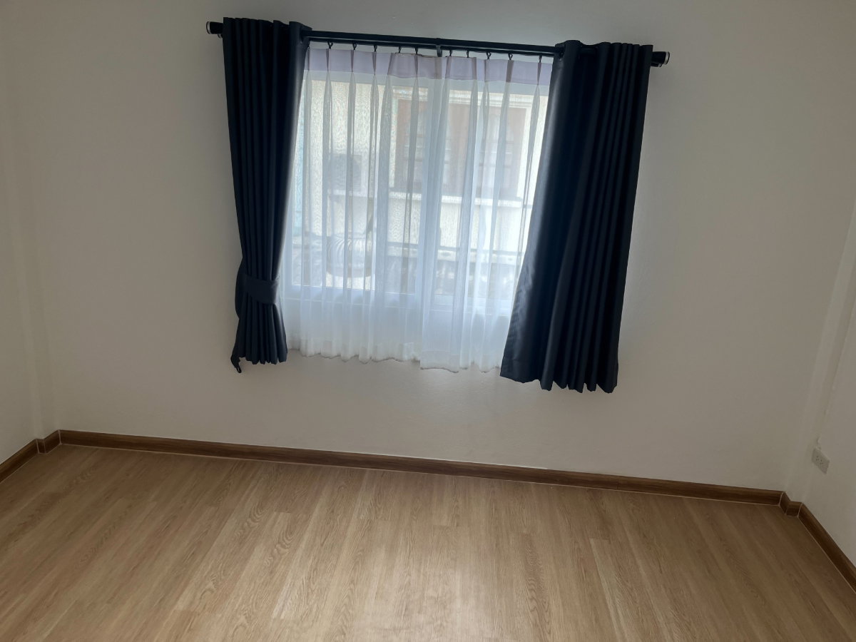 รูป 🔥 ขายด่วน! ทาวน์โฮม รีโนเวทใหม่ “Master Royal ร.9 ซ.53” ราคาพิเศษ 2.45 ล้าน | ทำเลทอง เข้า-ออกได้หลายเส้น 🔥 - รูปที่ 11/25