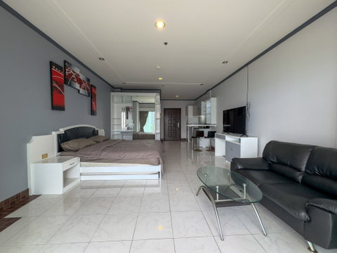 Luxury Studio Condo for Sale in Jomtien Pattaya at View Talay 8