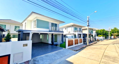 บ้านเดี่ยว โรงเรียนนานาชาติเด่นหล้า : บ้านเดี่ยวสัมมากร อเวนิว ชัยพฤกษ์ วงแหวน บ้านสวย พร้อมอยู่
