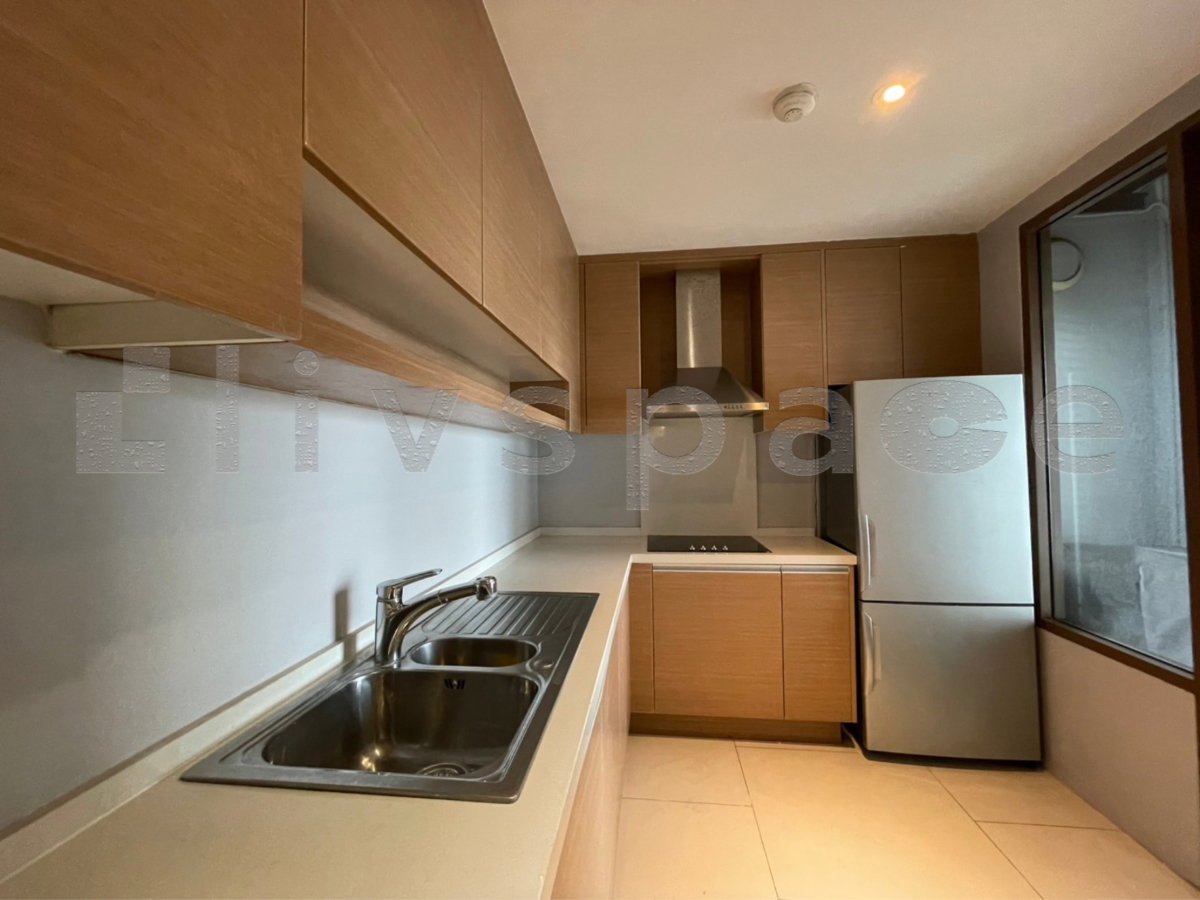 รูป ▚ LH195ツ ให้เช่า: The Emporio Place 2BR Duplex 145.27sqm. 110K ✨ ห้องสวย Rare Item! ตึก C เป็นส่วนตัว ตกแต่งเรียบหรู เฟอร์ใหม่เอี่ยม 🏙️ - รูปที่ 10/17