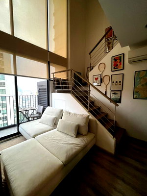Condos for sale : SK116/For sale Ideo Mobi Asoke, Duplex room, high floor, next to MRT Phetchaburi, with tenants, can invest immediately.