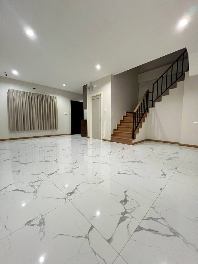 รูป ✨ ปล่อยเช่าทาวน์โฮม 3 ชั้น (หลังมุม) สิริเฮ้าท์ รัชดา 18 3+1 ห้องนอน 3 ห้องน้ำ ใจกลาง รัชดา–ลาดพร้าว พร้อมอยู่ ✨ - รูปที่ 4/20