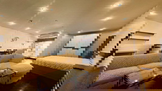 รูปภาพ 🏙️ Spacious Studio with Stunning Unblocked City Views in Silom! For Rent: ITF Silom Palace 56 sqm of pure comfort in the heart of the CBD.