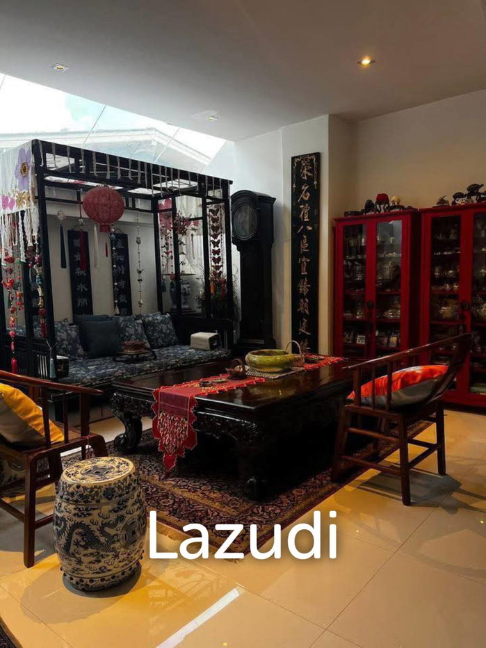 รูป 250.0 ตร.ม. 4 ห้องนอน 4 ห้องน้ำ ทาวน์เฮาส์สำหรับ ขาย & เช่าใน พระโขนงเหนือ - รูปที่ 2/12