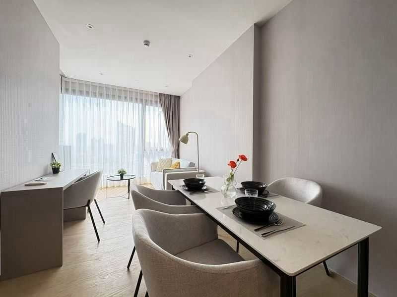 รูป Ashton Asoke Rama 9 คอนโดหรูในใจกลางเมือง สัมผัสชีวิตมีสไตล์และความสะดวกสบายทุกวัน - รูปที่ 2/6