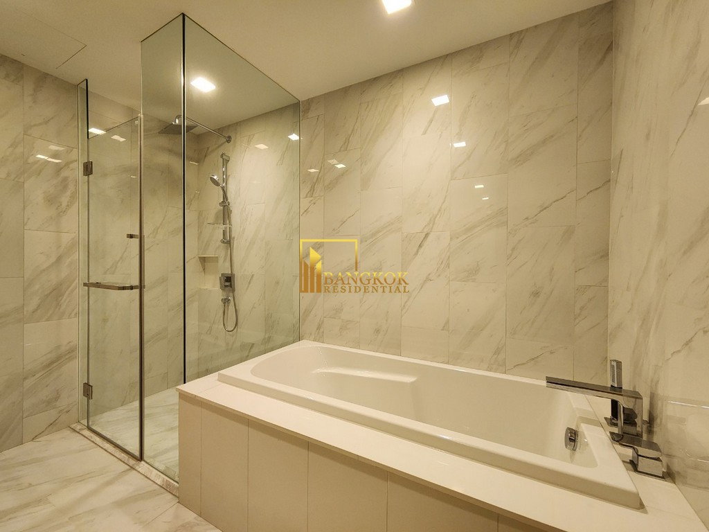 picture Hyde Sukhumvit 11 | Remarkable 3 Bedroom Duplex Condo - BR16398CD - 17/41