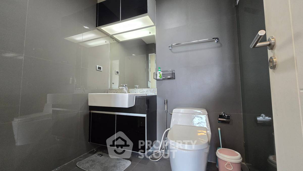 รูป คอนโด 1-ห้องนอน ที่ เดอะ เครสท์ สุขุมวิท 34 ใกล้ BTS ทองหล่อ (ID 1714629) - รูปที่ 14/15