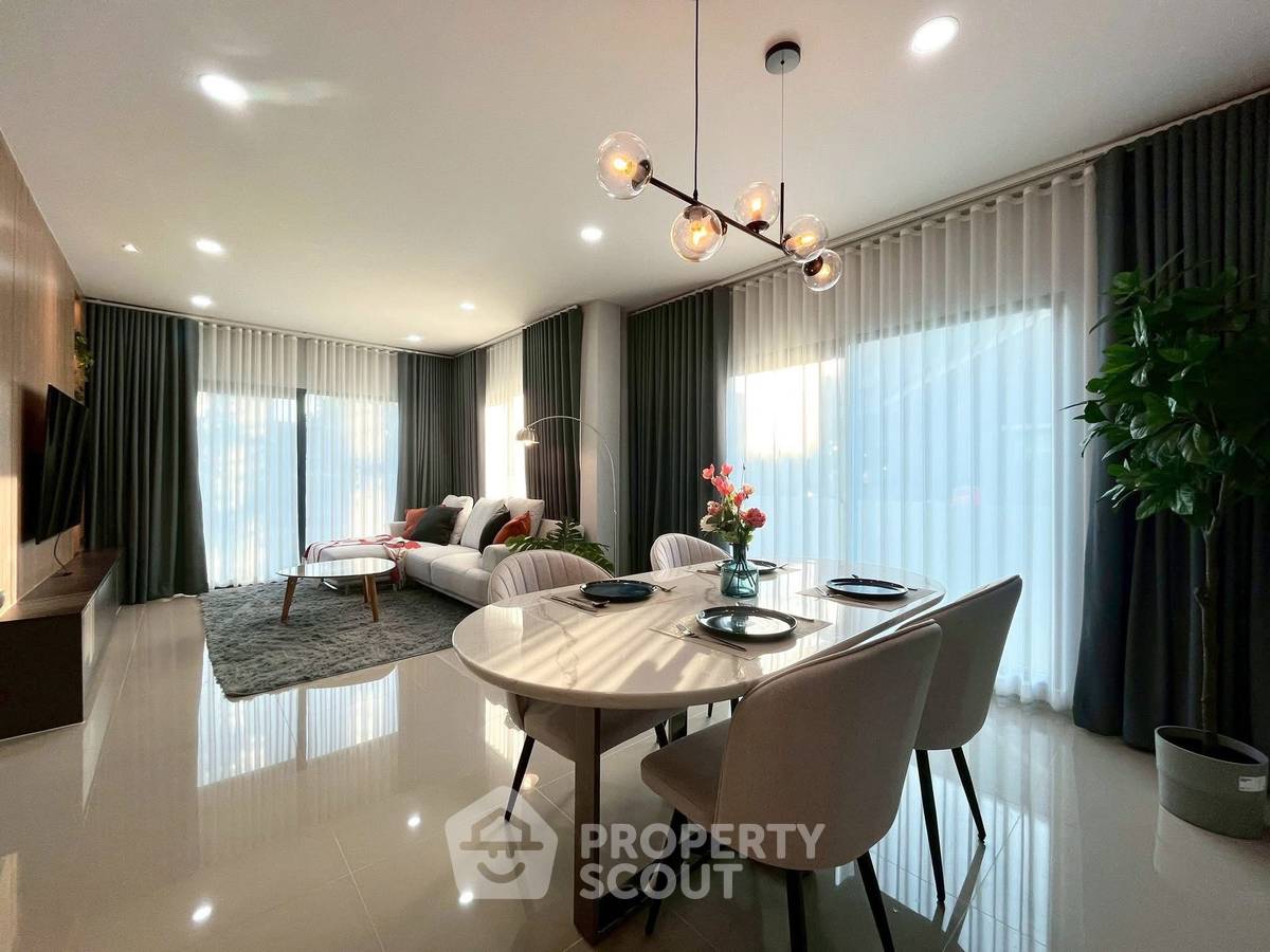 รูป บ้าน 4-ห้องนอน ใกล้ ท่าอากาศยานสุวรรณภูมิ (ID 2586210) - รูปที่ 3/31