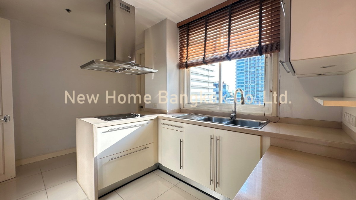 picture Condo for Rent in Sathorn Spacious Corner Unit 250 sqm - 8/30