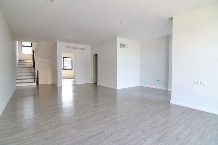 4-bed townhouse for sale, 284 sqm, 42.5 sq wah, Siri Square Charoenkrung 80