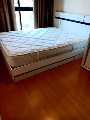 Condos for rent MRT Huai Khwang : P-48228 Condo for Rent: 1 Bed Near Huai Khwang MRT - Only 10,000 THB! @Metro Sky Ratchada | Line Id: @easythaihome | 085-592-2897