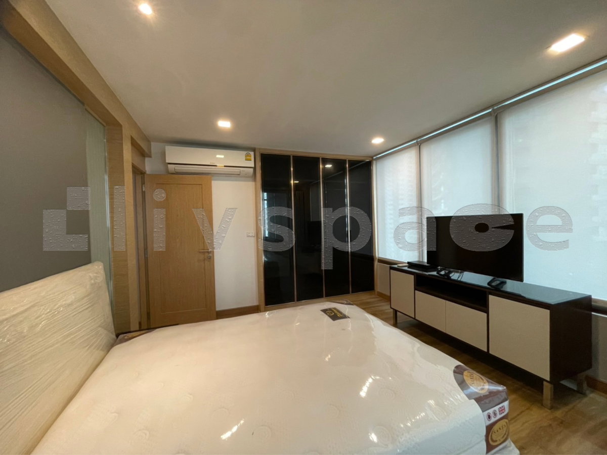 รูป ▚ LH195ツ ให้เช่า: The Emporio Place 2BR Duplex 145.27sqm. 110K ✨ ห้องสวย Rare Item! ตึก C เป็นส่วนตัว ตกแต่งเรียบหรู เฟอร์ใหม่เอี่ยม 🏙️ - รูปที่ 4/17
