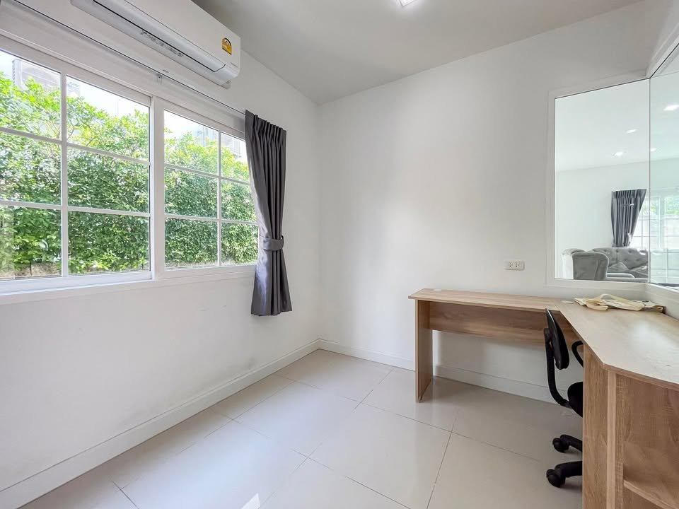 picture House for Rent at Golden Neo Sathorn (E6809054) - 8/14