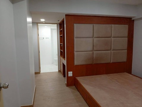 P-47894 Panoramic City Views! 2 Bed 30,000 THB! My Resort Near MRT Phetchaburi | Line Id: @easythaihome | 085-592-2897