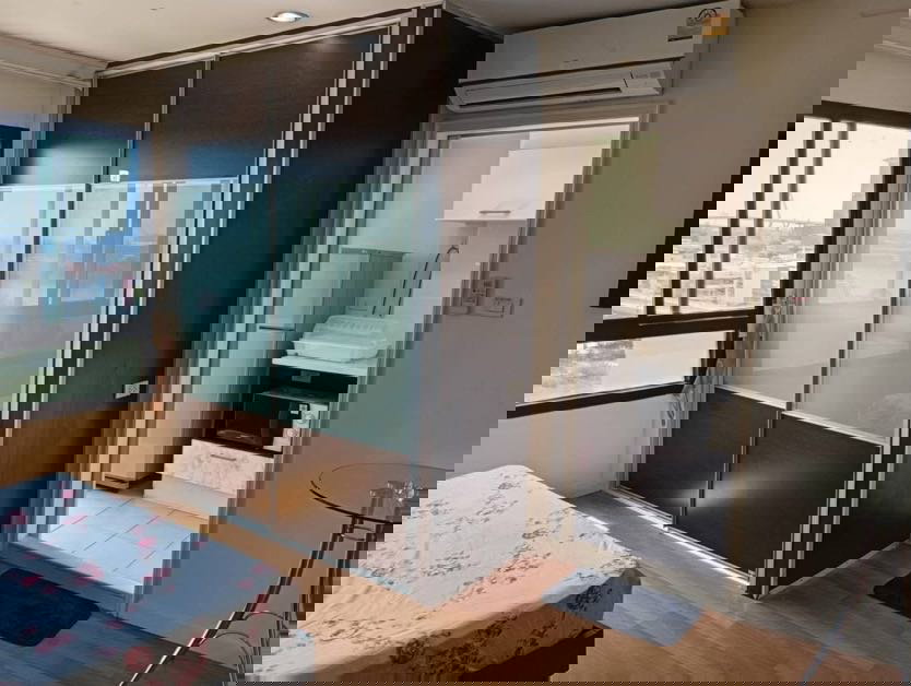 รูป ให้เช่า Lumpini Place นราธิวาส-เจ้าพระยา 30ตรม. เฟอร์ครบ 1นอย 11,000 บาท - รูปที่ 2/7