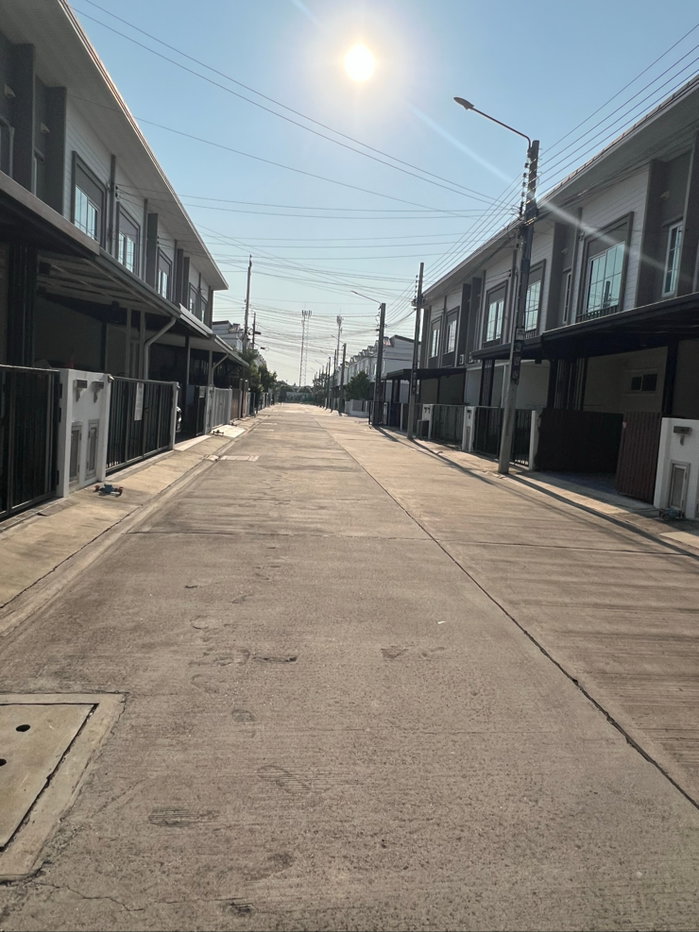 picture Q Distric Westgate , Low price and included fee - 11/11