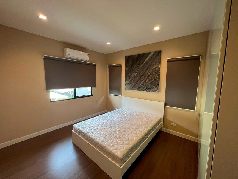 Condos for rent : LTH14760 – House for Rent | Burasiri Wongwaen Onnut | 230 sqm | 4 Beds  | Luxury Spacious Family Home Prime Location Best Value  | 120,000 THB/month