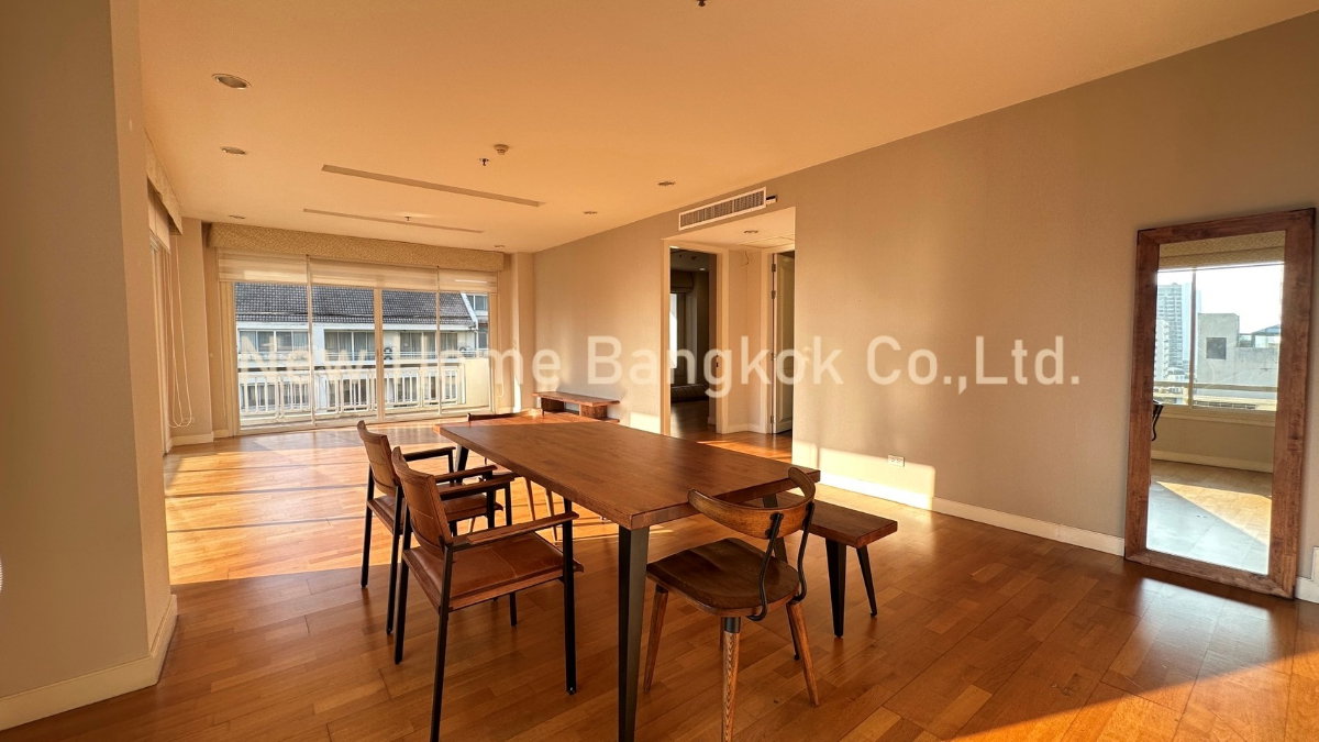picture Condo for Rent in Sathorn Spacious Corner Unit 250 sqm - 12/30