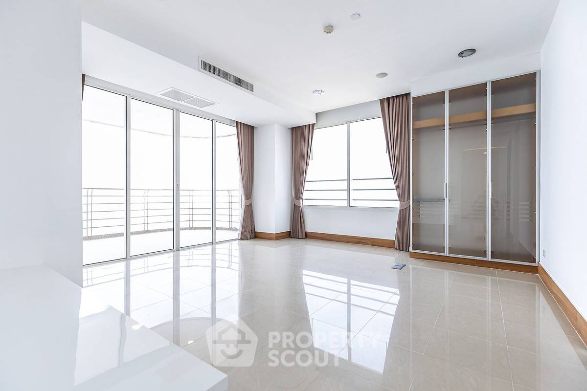 รูป คอนโด 2-ห้องนอน ที่ ลา รอยัล ใกล้ เมืองพัทยา (ID 1863499) - รูปที่ 13/34