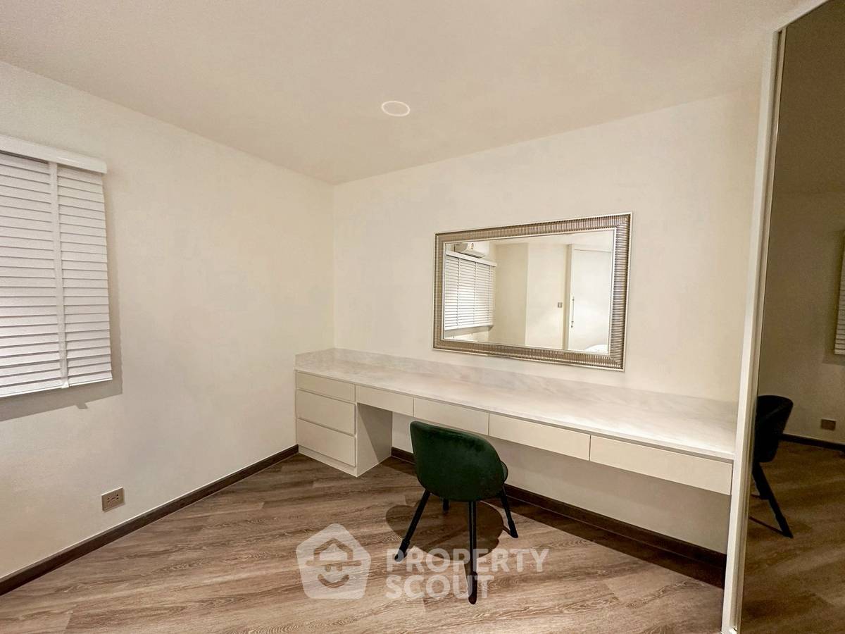 รูป คอนโด 2-ห้องนอน ที่ ดี.เอส. ทาวเวอร์ 2 สุขุมวิท 39 คอนโดมิเนียม ใกล้ MRT สุขุมวิท (ID 2763915) - รูปที่ 3/10