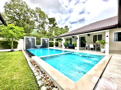 เช่าบ้านเดี่ยว ชลบุรี : Pool Villa in Huay Yai 6 Beds for Rent