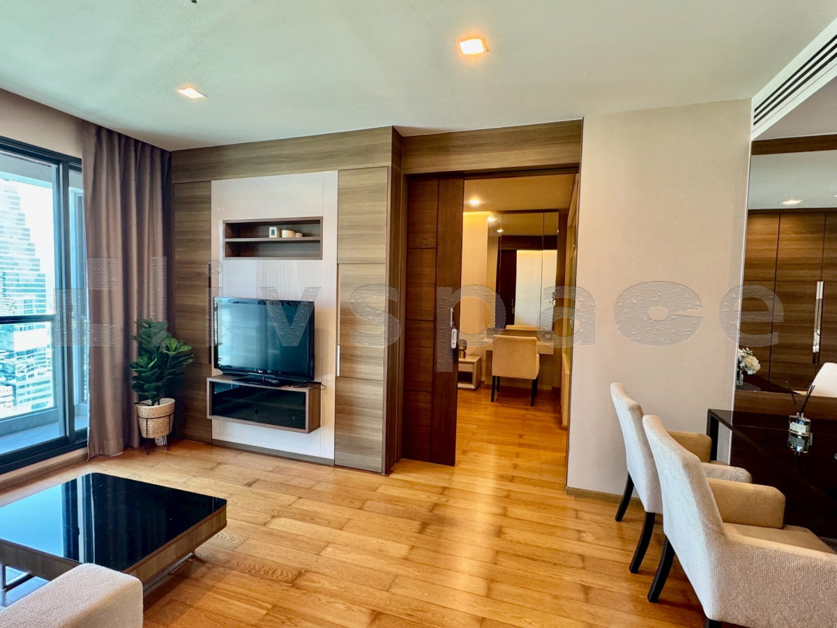 รูป ▚ LH190ツ ให้เช่า: The Address Sathorn 1BR 55sqm. 38K ✨ ห้องแต่งโทนอุ่น ฟีลโฮมมี่ น่าอยู่มาก เฟอร์ครบพร้อมเข้าอยู่ 🏙️ - รูปที่ 1/9