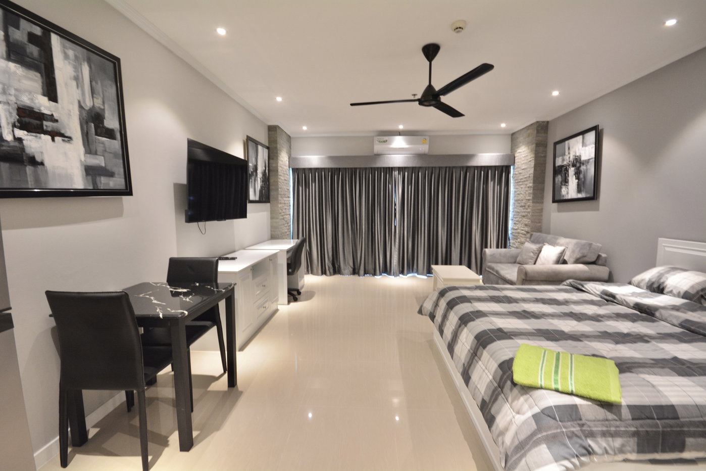 รูป Studio Condo for Rent in Jomtien Pattaya at View Talay 5D - รูปที่ 3/17