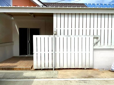 ทาวน์โฮม สมุทรสาคร : ขายด่วนๆๆ บ้านทาวน์เฮาส์ชั้นเดียวทำเลดีของกินเยอะ “เจ้าของขายเอง