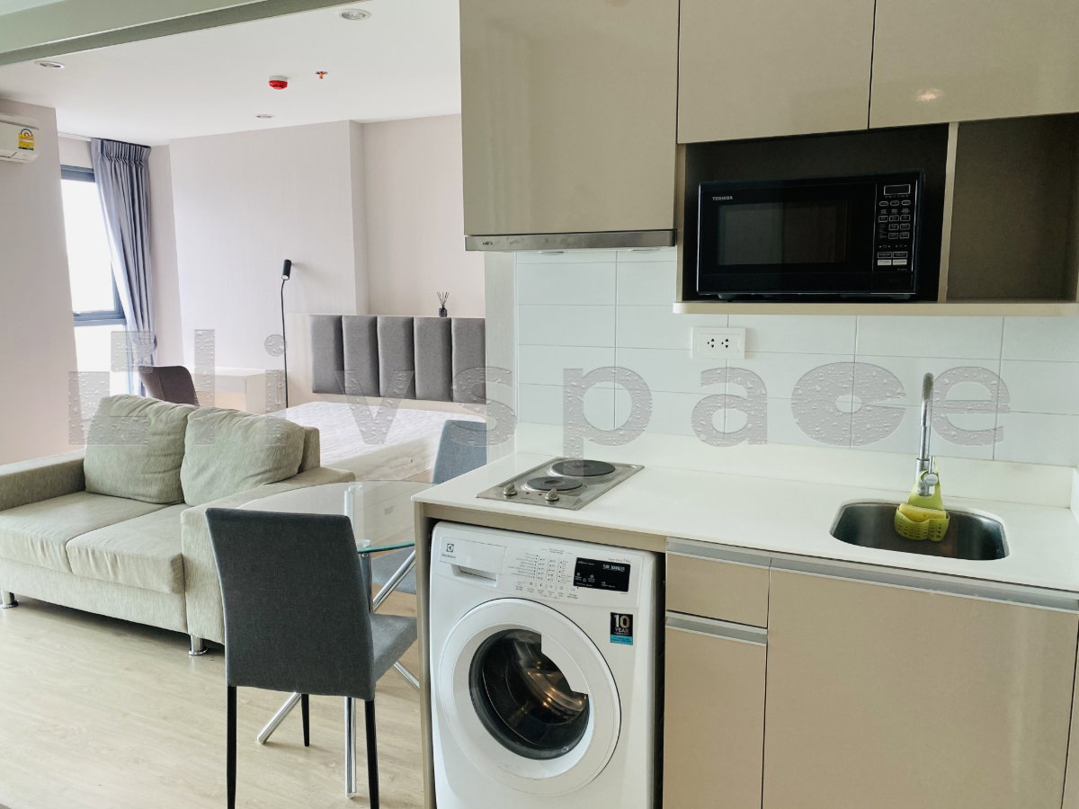 รูป ▚ LH200ツ ขาย: Ideo Q Chula Samyan 1BR 33.5sqm. 6.1M ✨ ลดหนักจาก 6.9M! ทำเลทองเด็กจุฬา ฮอตตลอดปี 🏙️ - รูปที่ 3/9