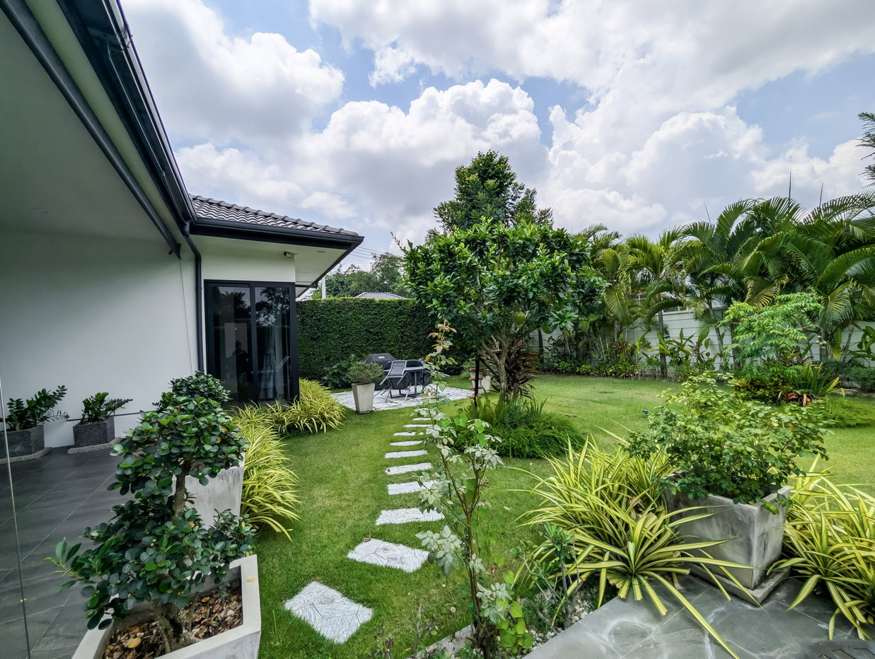 picture Huai Yai Pool Villa for Sale 3 Bedroom House with Large Garden - 18/22