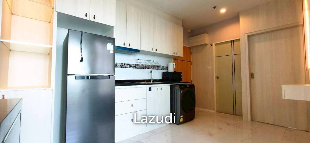picture Modern High Floor The Twin Tower Jomtien - 3/12