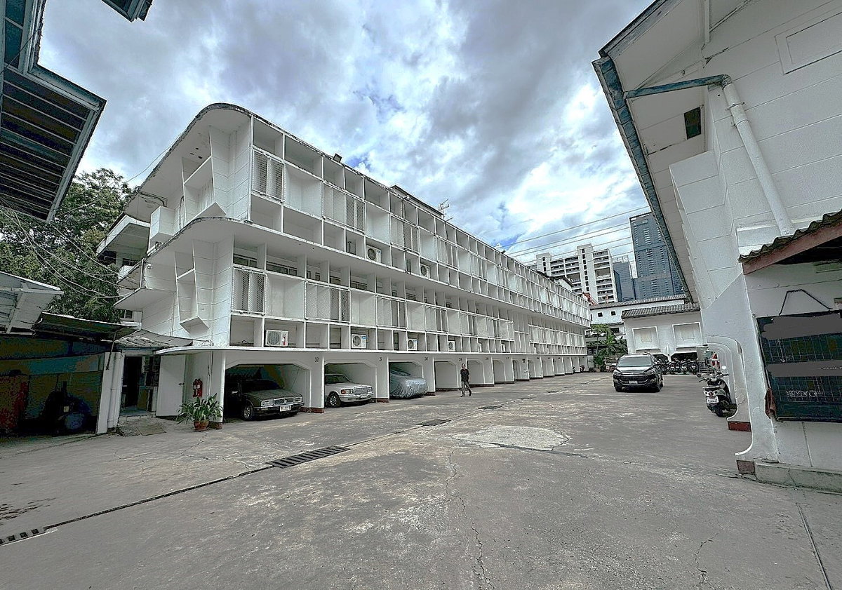 รูป 🏢 ให้เช่าอาคารพร้อมที่ดินแปลงใหญ่ เพลินจิต เหมาะทำธุรกิจทุกประเภท ** NO CO-AGENT ** - รูปที่ 3/8