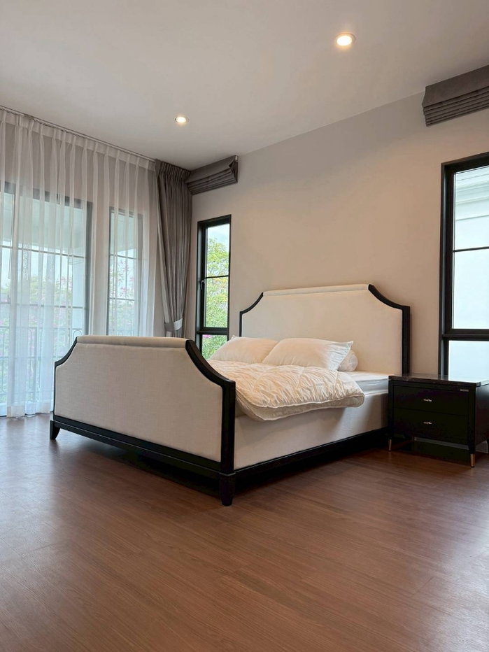 รูป บ้านเดี่ยว 2 ชั้น ตกแต่งพร้อมเข้าอยู่ Setthasiri Bangna KM.10 - รูปที่ 4/9