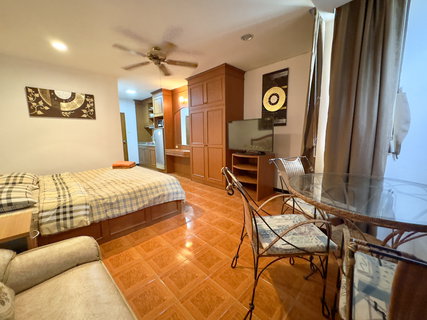 รูปภาพ Studio Condo for Rent in Pratumnak Hill at Thep Thip Mansion