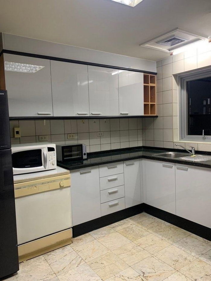 รูป LTHC7239 – All seasons mansion FOR RENT 3 beds 3 baths Size 178 Sq.M. Near BTS Phloen Chit stations ONLY 75k/month - รูปที่ 3/6