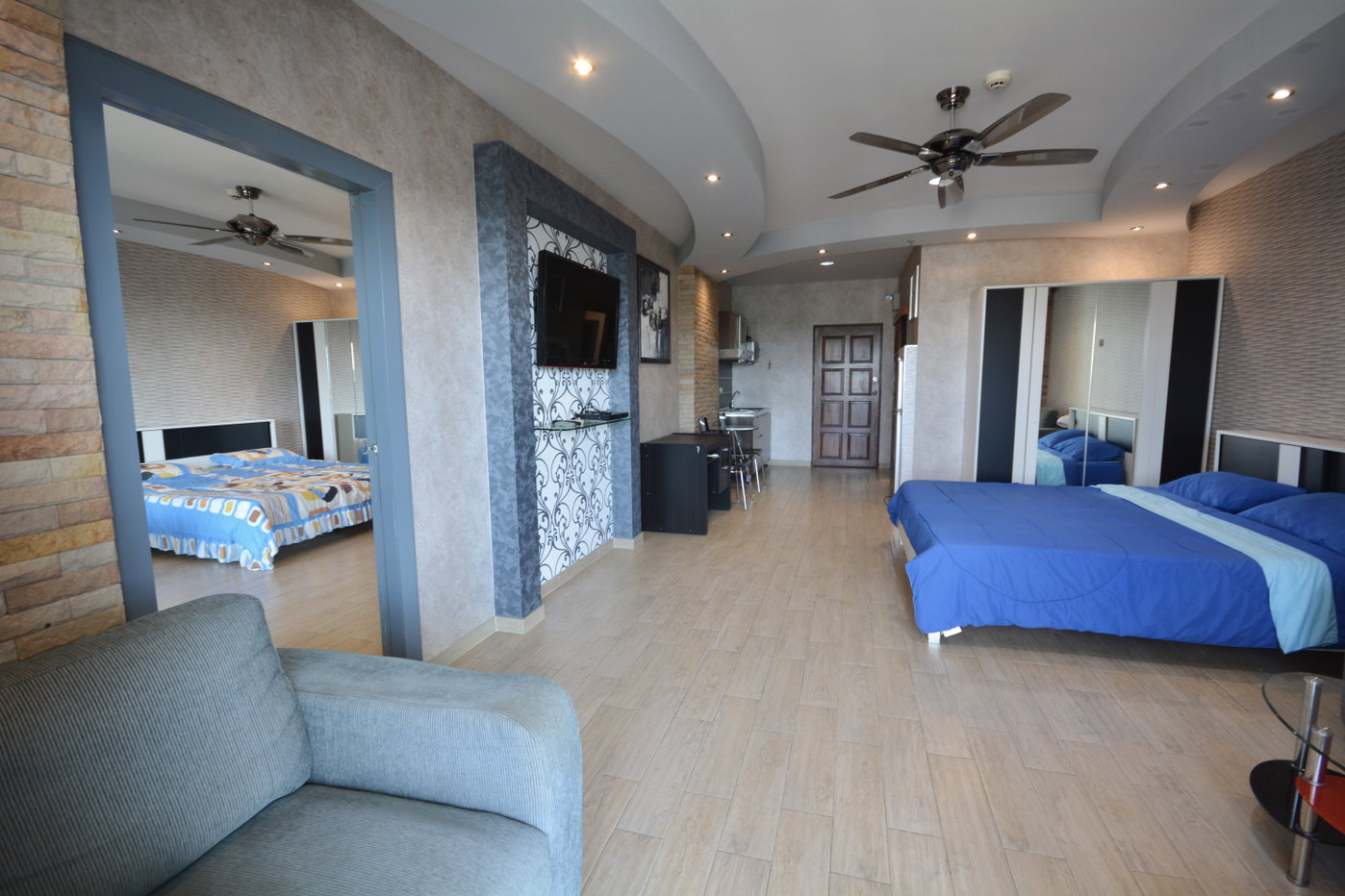 รูป Studio Condo for Sale in Jomtien Pattaya at View Talay 5D - รูปที่ 2/12