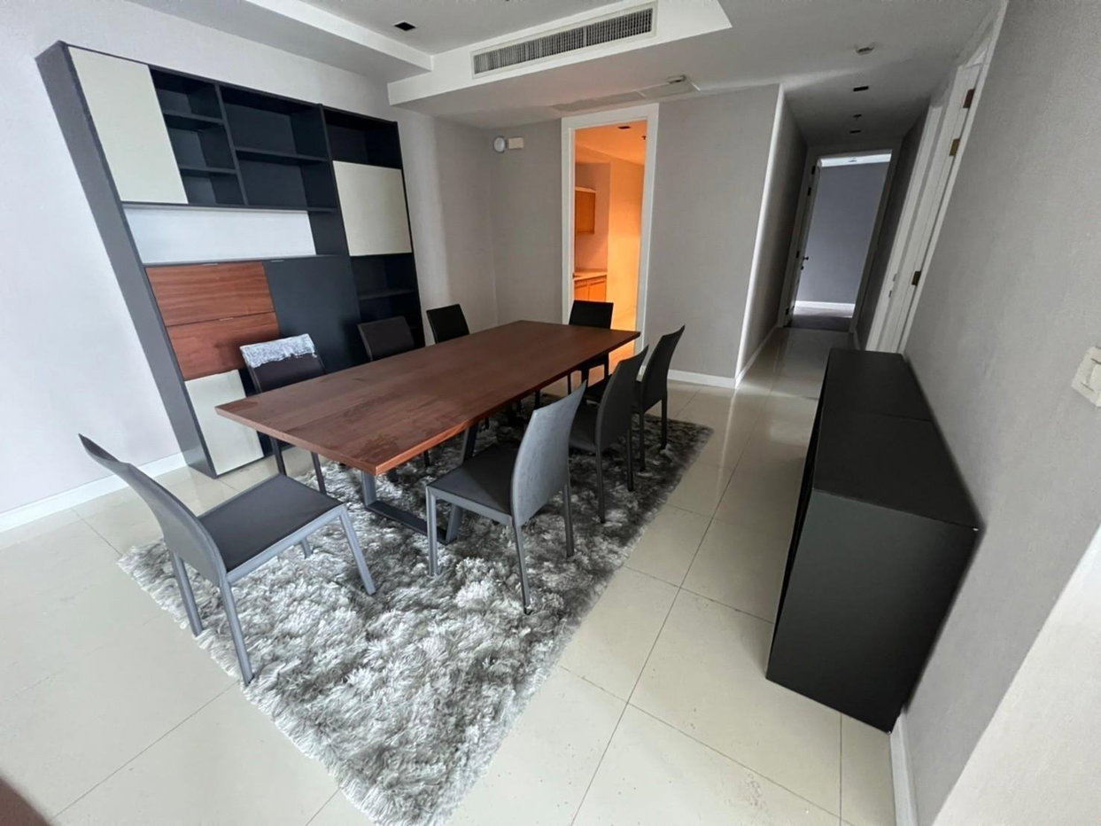 รูป LTHC7238 – Athenee Residence FOR RENT 3 beds 3 baths Size 178 Sq.M. Near BTS Phloen Chit stations ONLY 120k/month - รูปที่ 2/6