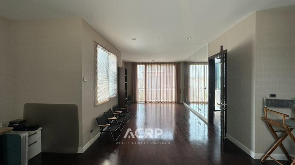 รูป บ้านเดี่ยว 3 ชั้นหรู 350 ตารางเมตร ทำเลลาดพร้าว 112 - ทาวน์อินทาวน์ ใกล้โรงเรียนนานาชาติชั้นนำ - รูปที่ 8/15