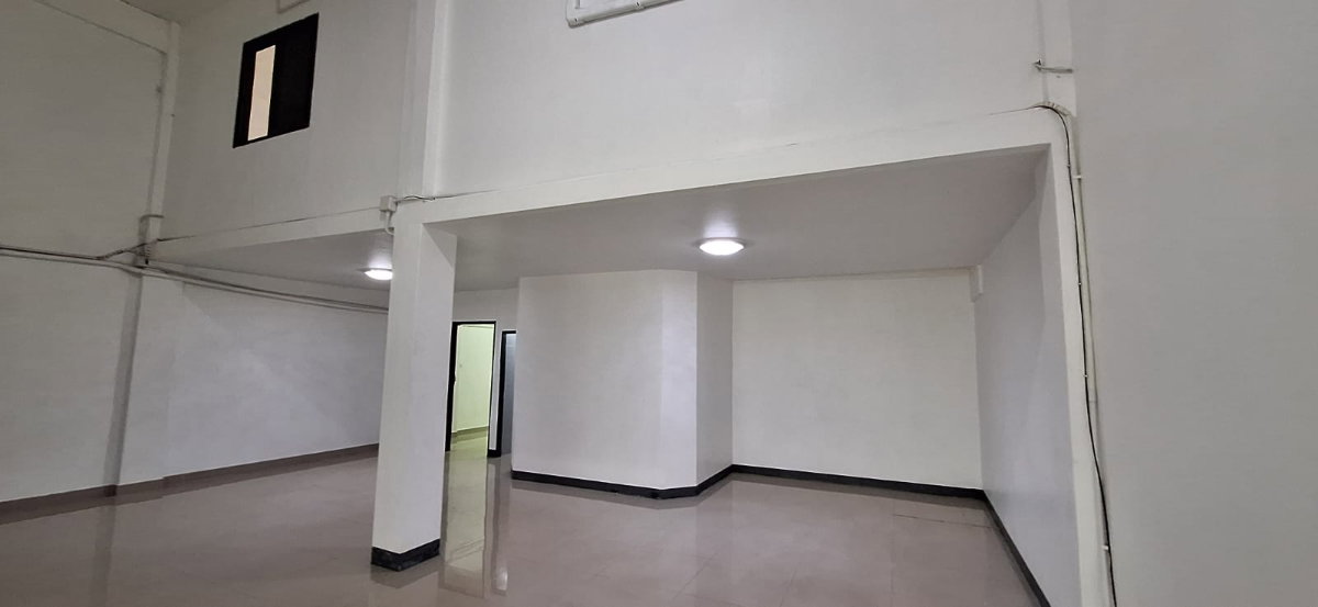 รูป ให้เช่าพื้นที่ออฟฟิต พร้อมที่พักอาศัย จอดรถได้ 2 คัน ซอยรามคำแหง 34 - รูปที่ 11/36