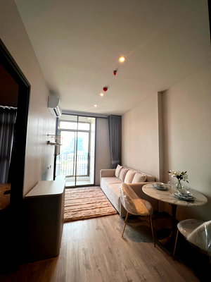 Condos for rent : SK106/Condo for rent Rhythm Ekkamai, Ekkamai location, convenient travel, close to complete lifestyle.